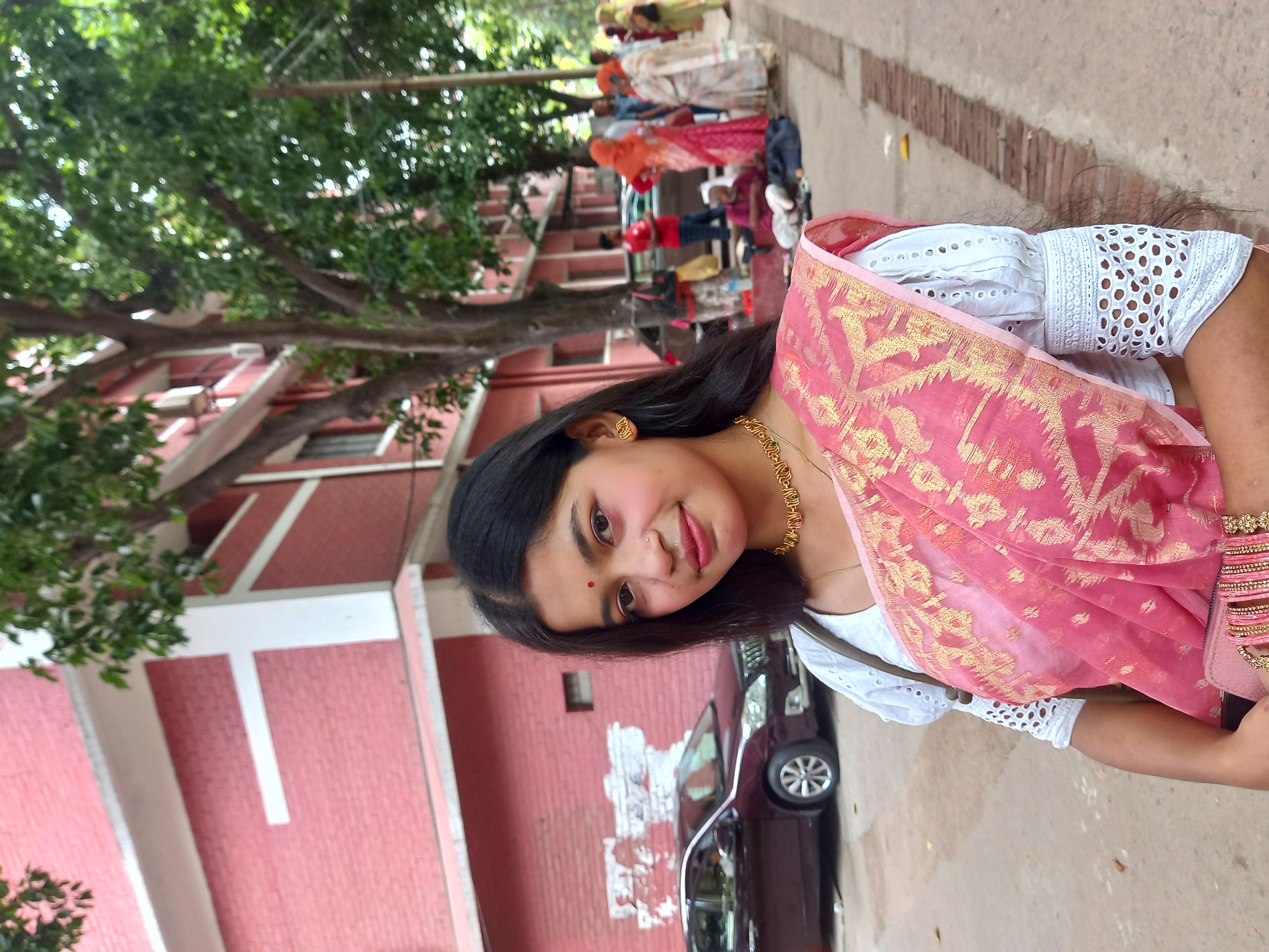 Katha adhikary